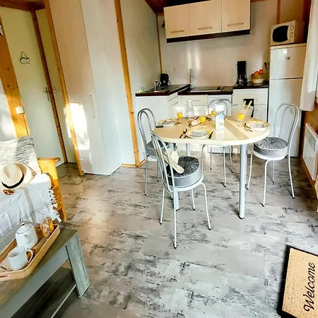 Dom wakacyjny Coastal Retreat For Two