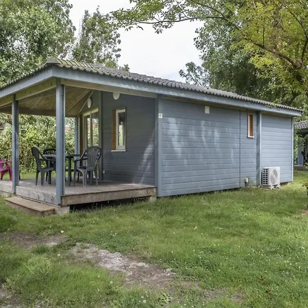 Dom wakacyjny Coastal Retreat For Two *